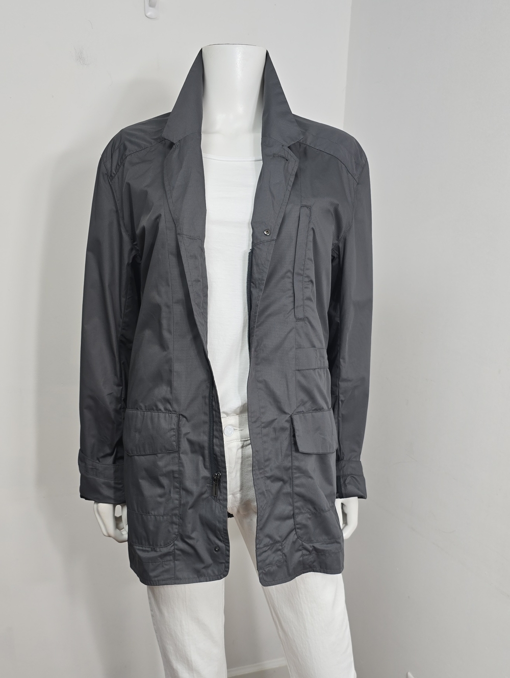 NAU Carry On Blazer Jacket Gray Women's Utility Size L Packable Windbreaker NWT